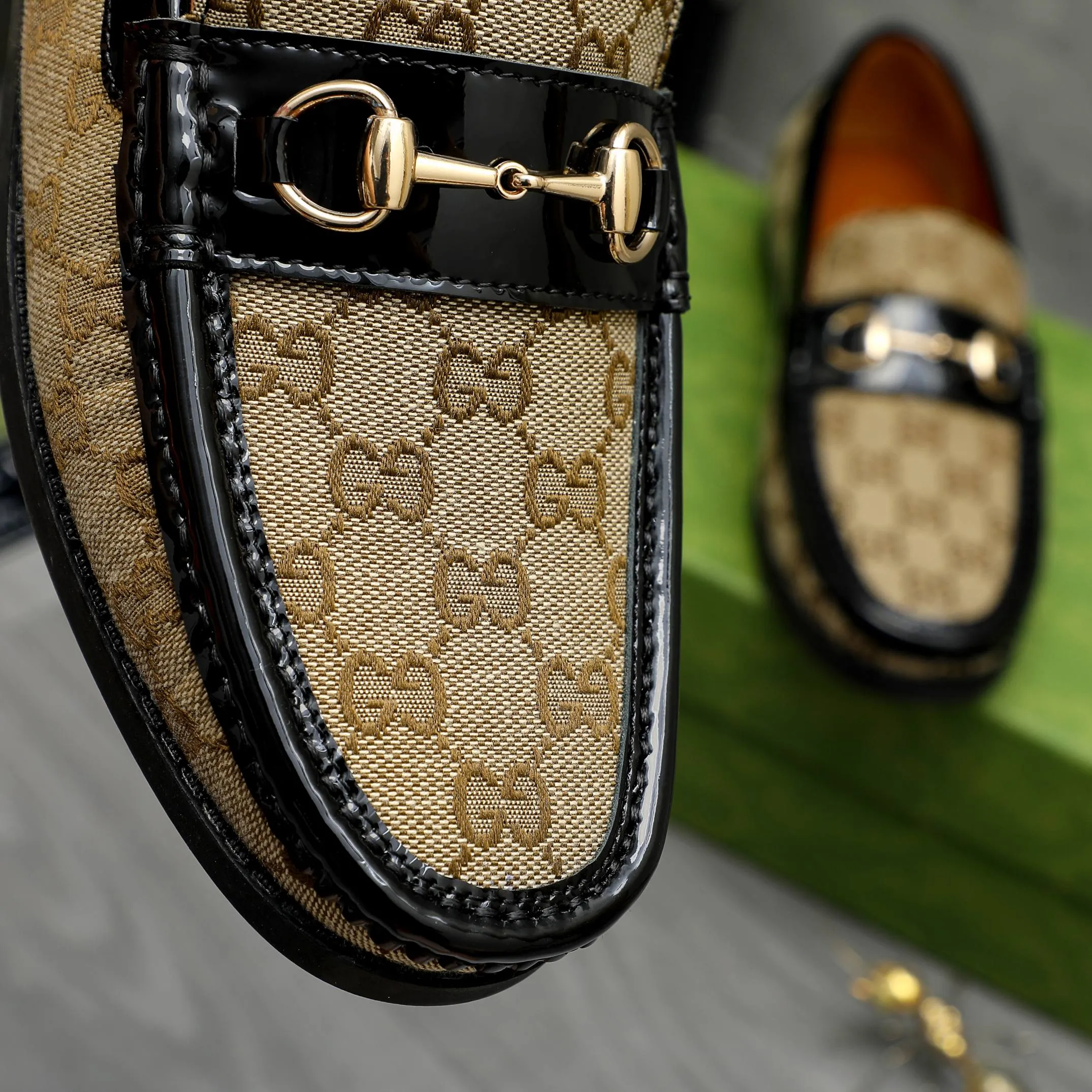 Men's shoes 💰400 Product trademark: GUCCI "Gucci" casual slip-on shoes Regular size: 38-45 (45 is custom-made and non-returnable) Product materials: Selected webbing breathable upper, cowhide lining, rubber outsole